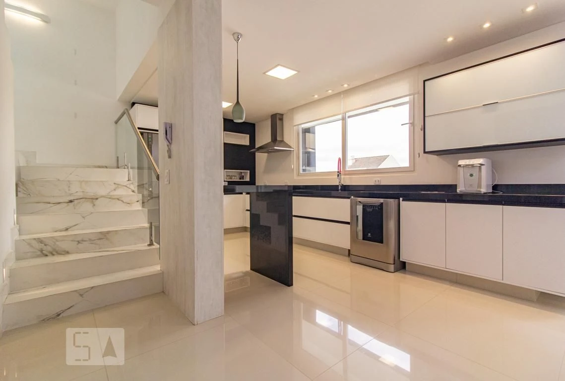 Furnished house, 220 m², with a grill on the balcony — photo 9