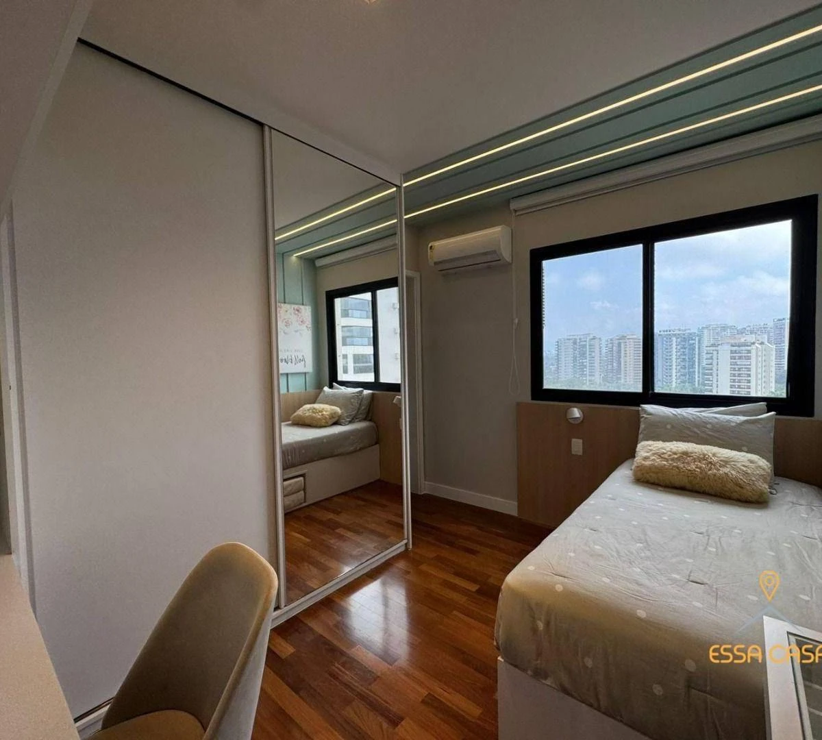 4-bedroom apartment with a water view in Rio de Janeiro — photo 14