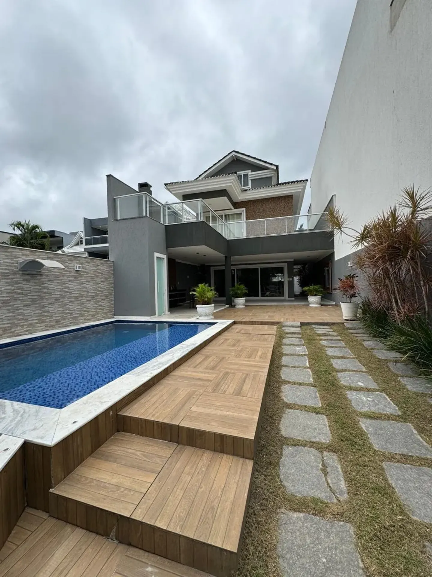 Casa mobiliada 420 m² com cozinha americana a gás