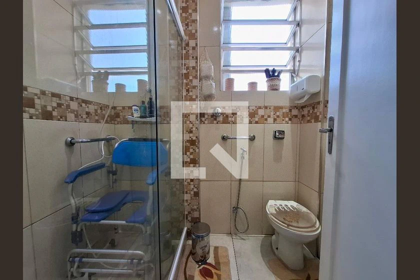 Apartamento amueblado de 3 dormitorios con zona de lavado — photo 24