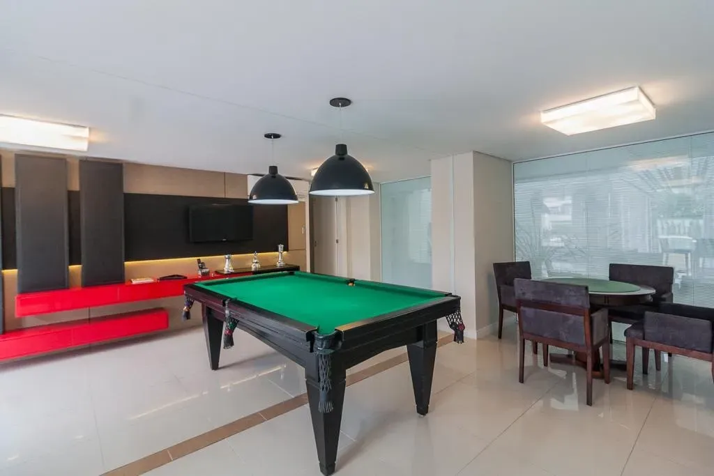 4-bedroom apartment with 3 en-suites and a private garden