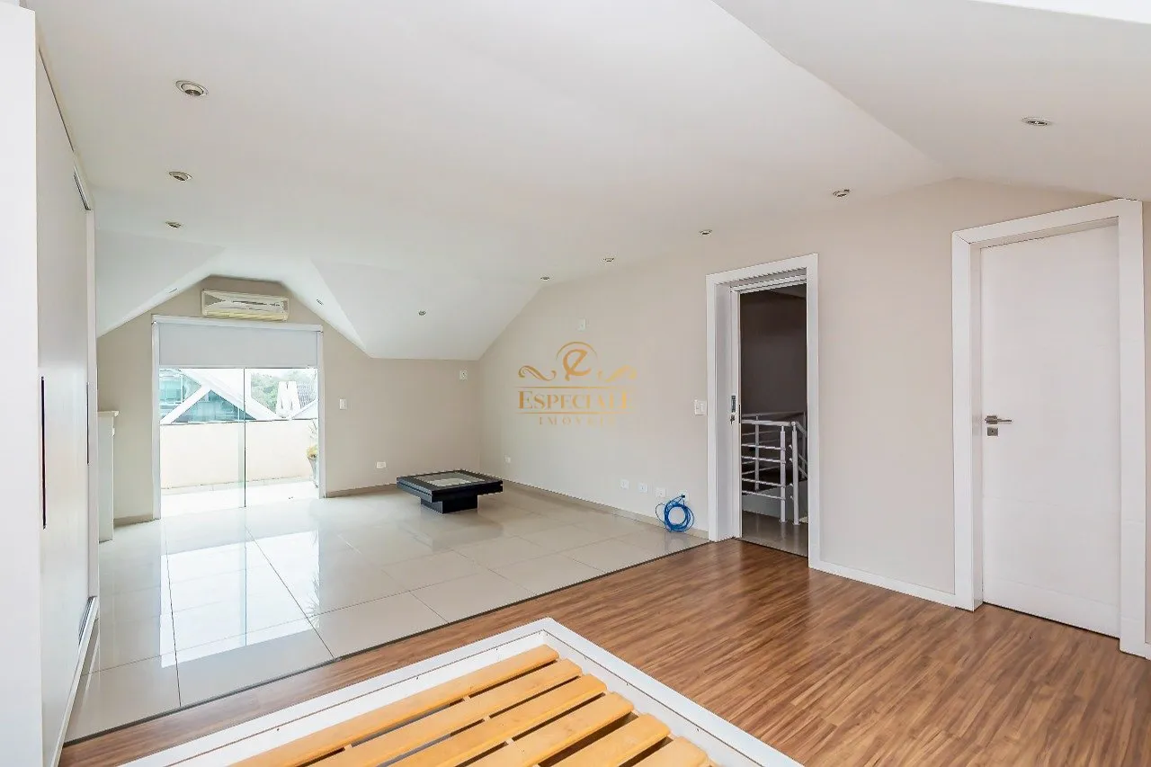 3-bedroom house with a home office in Curitiba — photo 17