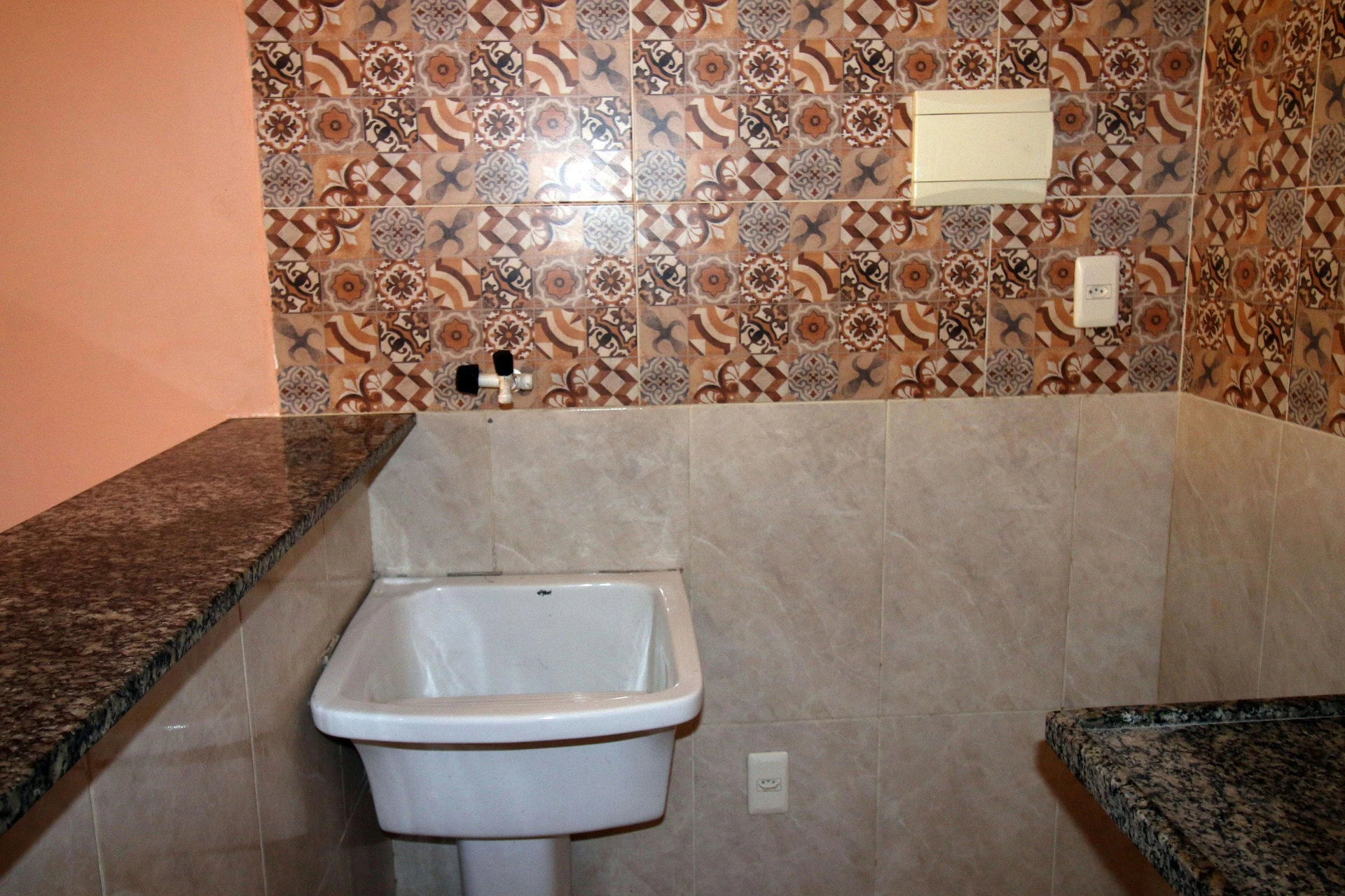 Apartamento para aluguel com 2 quartos, 1 banheiro — photo 12