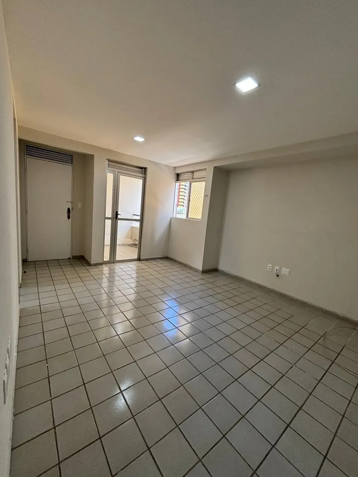 Квартира: 2 спальні, 1 з власною ванною кімнатою, 73 м² — photo 7