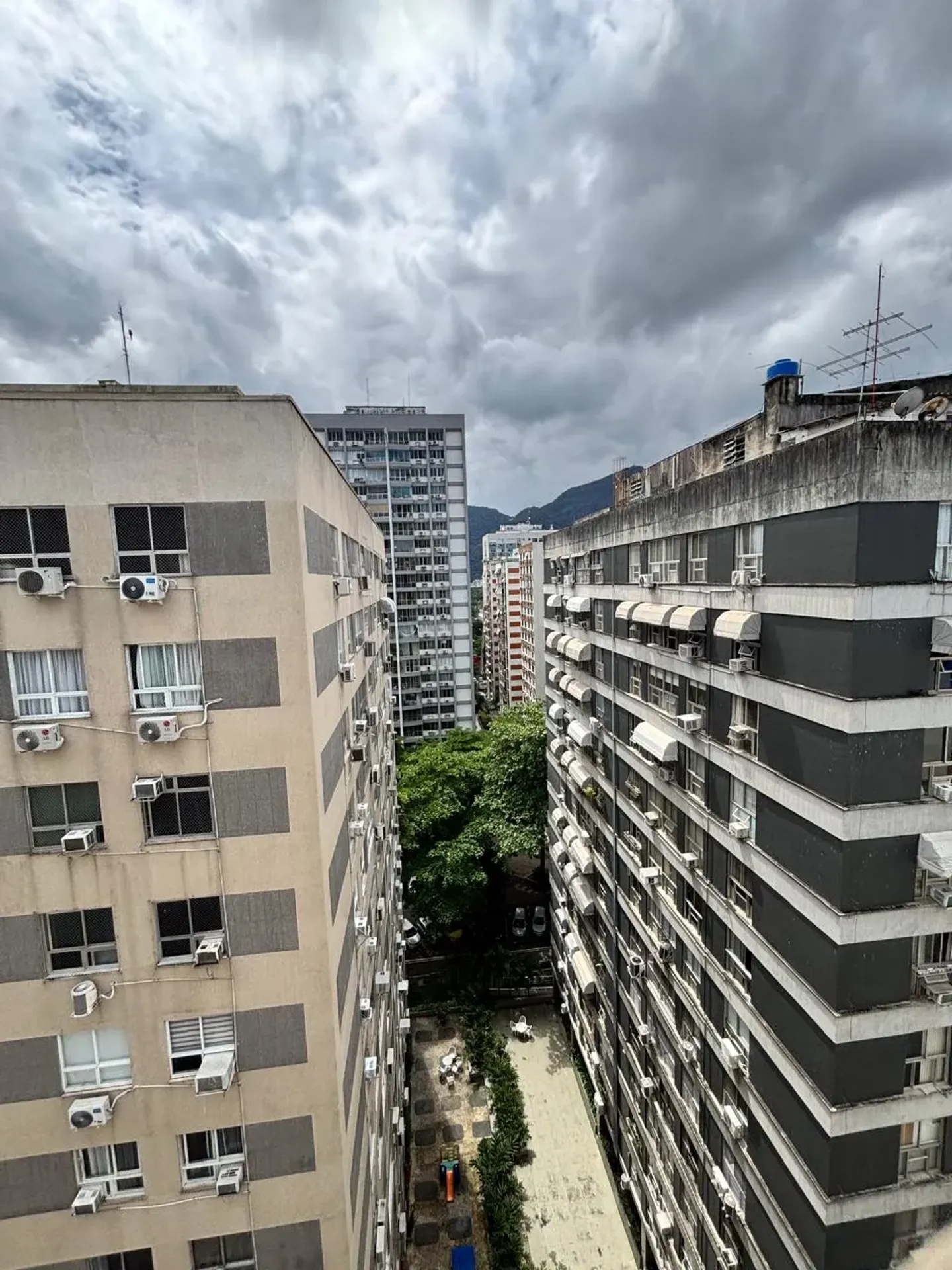 Apartamento de 104 m² no 13º andar com 4 quartos — photo 41