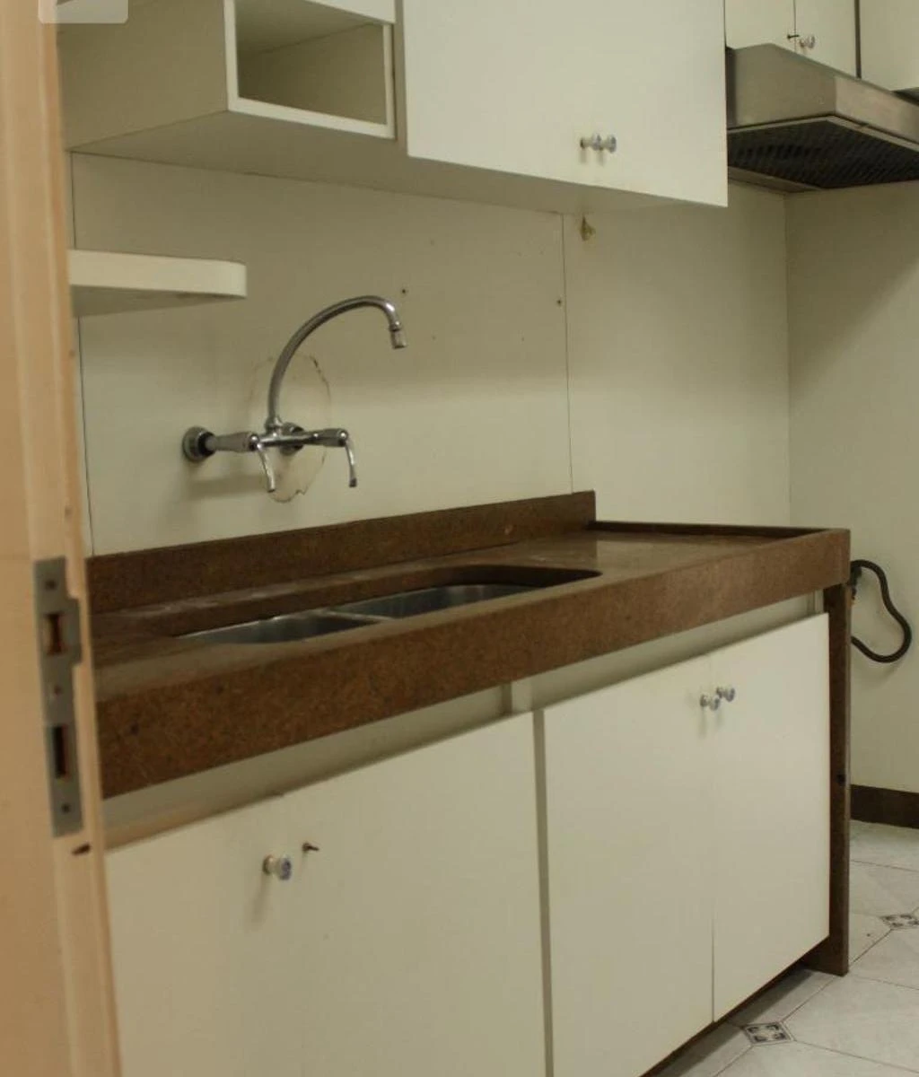 Apartamento para aluguel com 3 quartos e 131 m²
