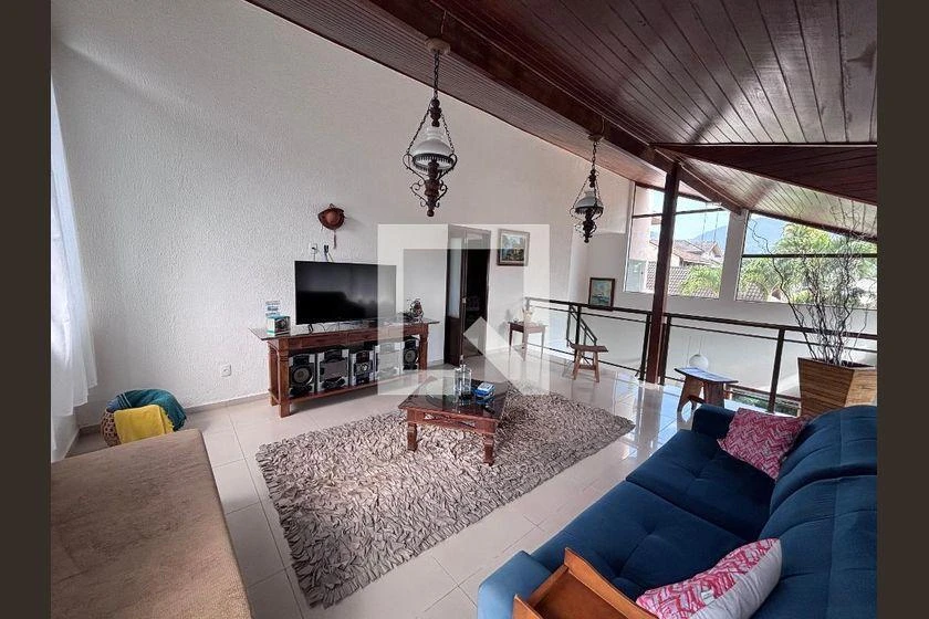 Casa sem mobília com 4 quartos e 618 m² — photo 13
