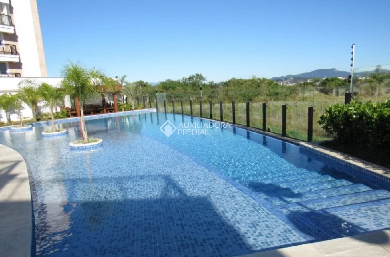 Apartment with 2 en-suite bedrooms and 243 m²