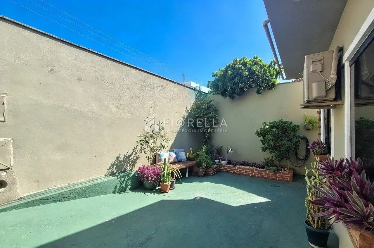 3-bedroom house with a grill on the balcony in Florianópolis — photo 8