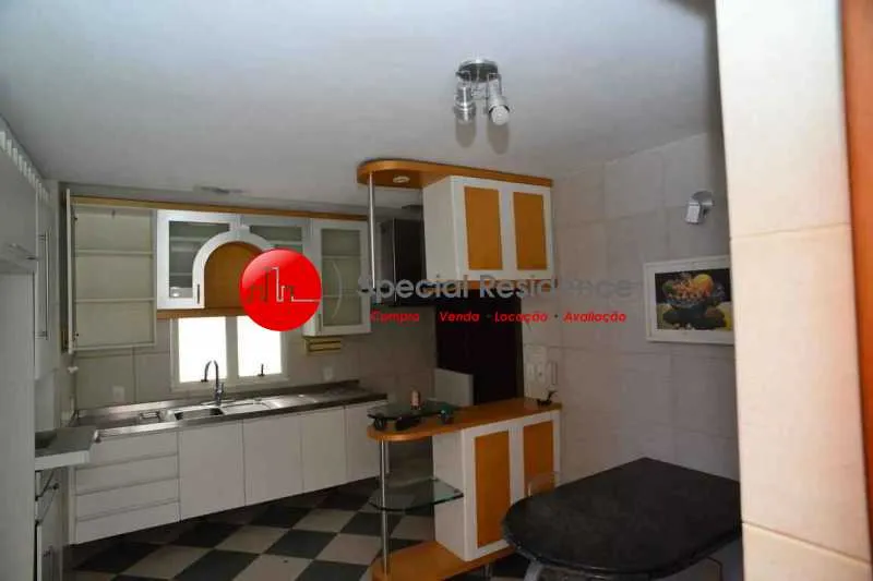 Unfurnished apartment with 5 bedrooms and 5 bathrooms — photo 22