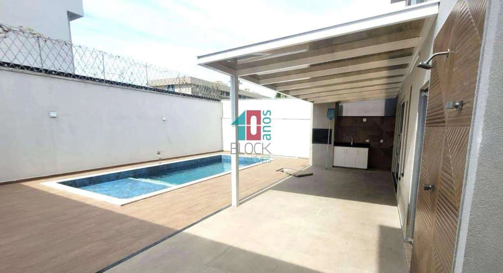335 m² unfurnished house with 3 en-suite bedrooms — photo 29