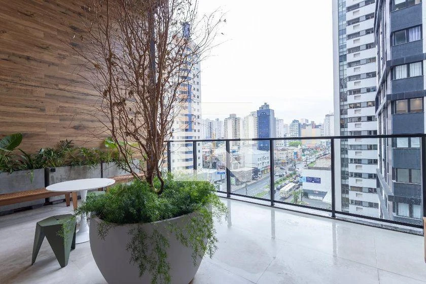 Furnished 1-bedroom apartment with 24 m² and floor-to-ceiling windows — photo 24