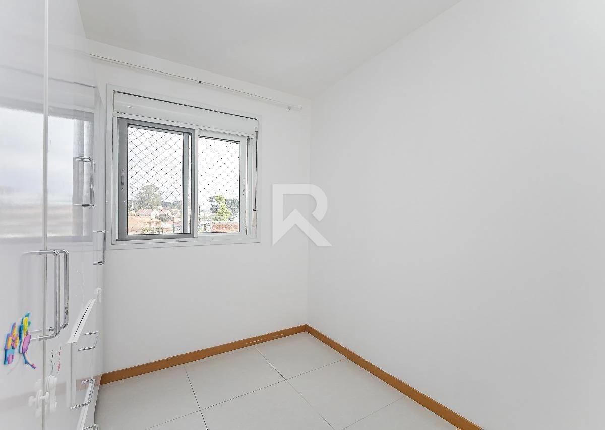 3-bedroom apartment in a building with a coworking space — photo 19