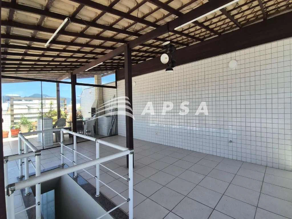 Furnished 300 m² duplex with 3 bedrooms and 3 baths — photo 11