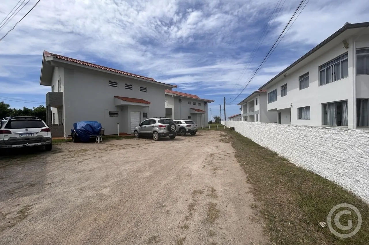 Квартира на первом этаже 44 м² с кухней открытой планировки — photo 18