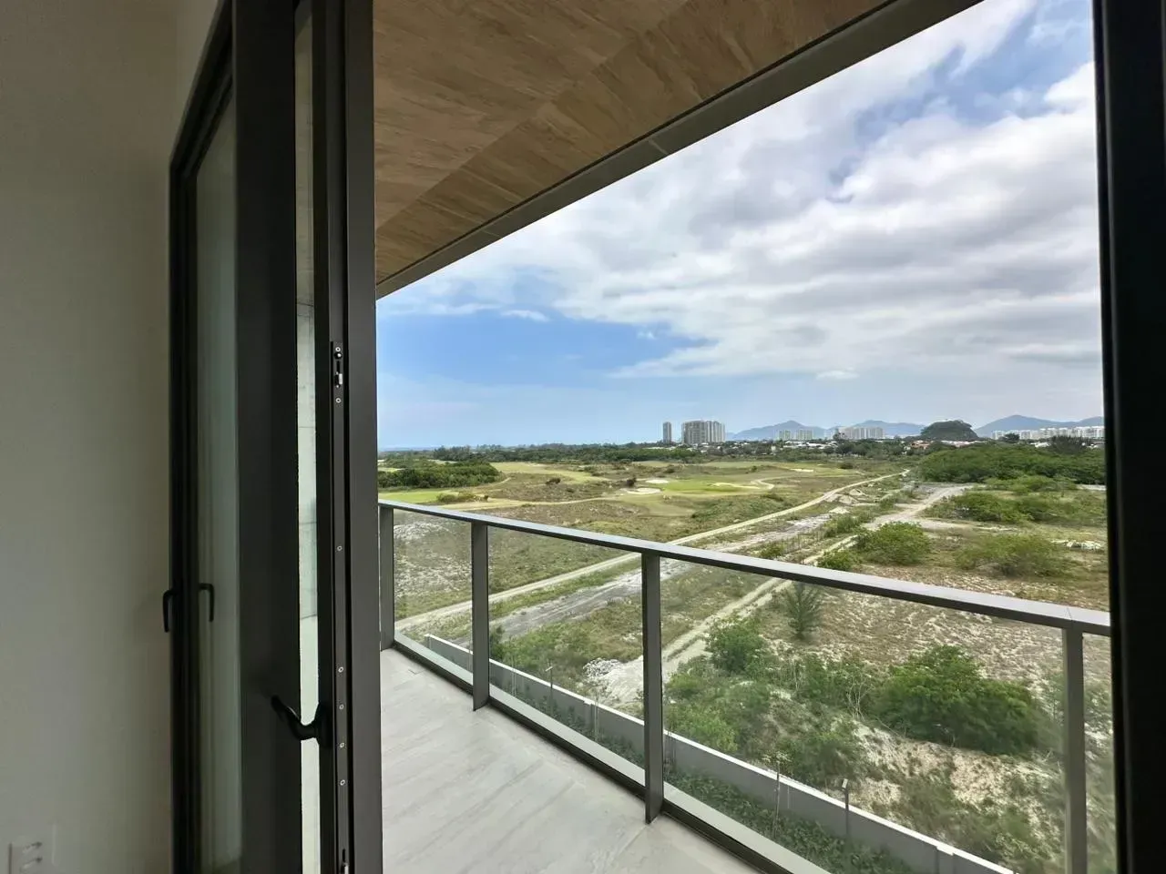 Apartamento com 4 dormitórios e 5 banheiros, 3 vagas — photo 30