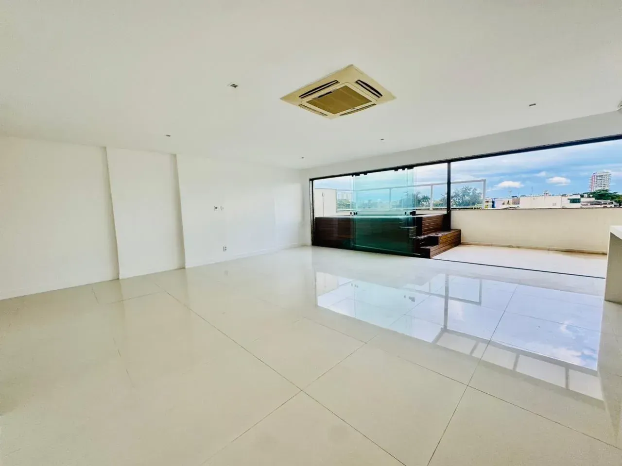 Penthouse with 4 bedrooms and 5 bathrooms plus 4 parking — photo 19