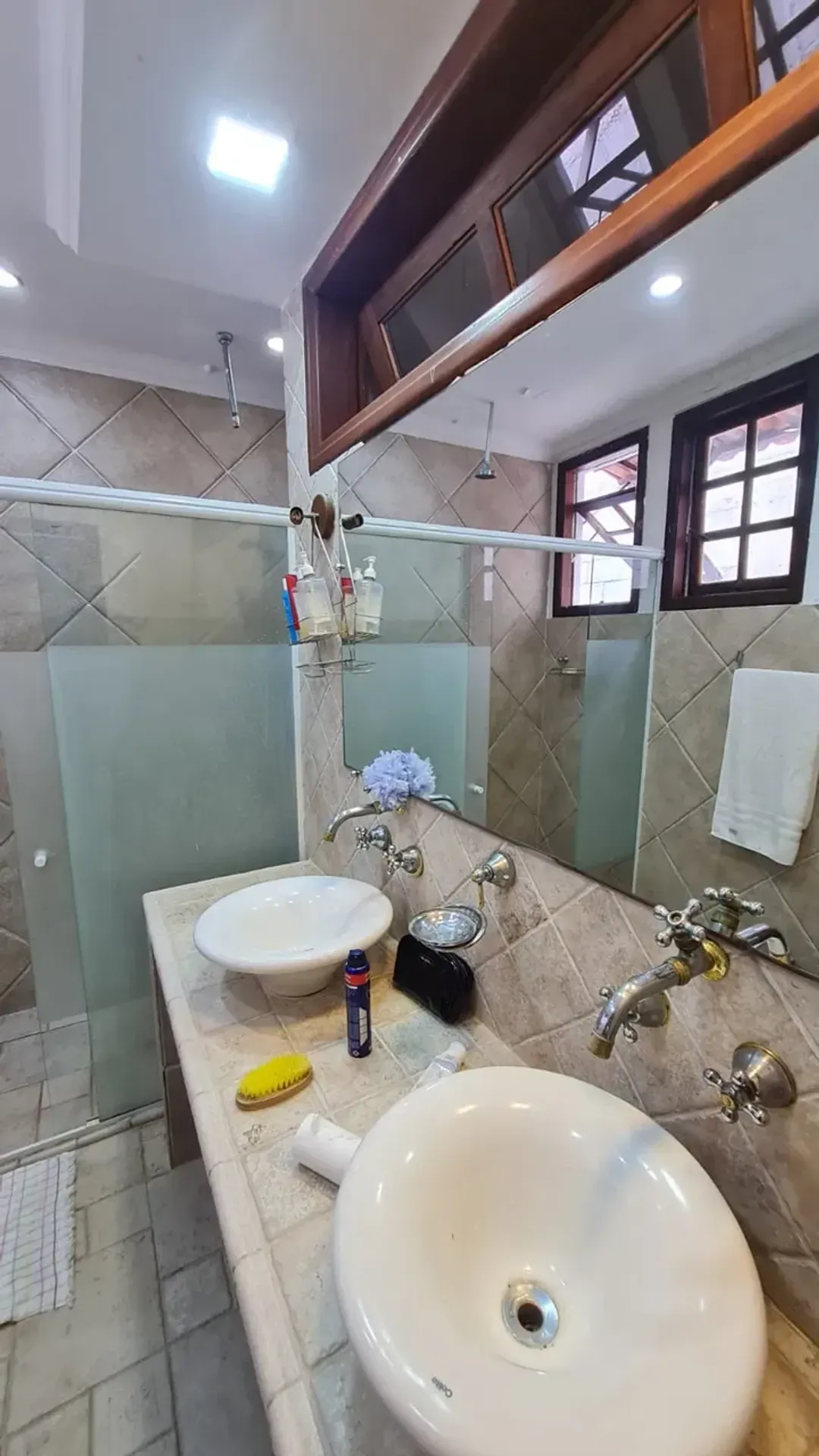 Furnished house 450 m² with 4 bedrooms and 4 bathrooms — photo 36
