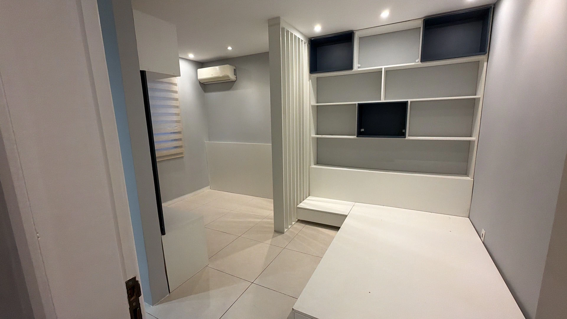House, 220 m², with a grill on the balcony — photo 12