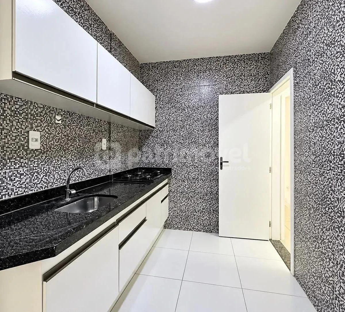 3-bedroom apartment, 2 with their own bathrooms, 100 m² — photo 10