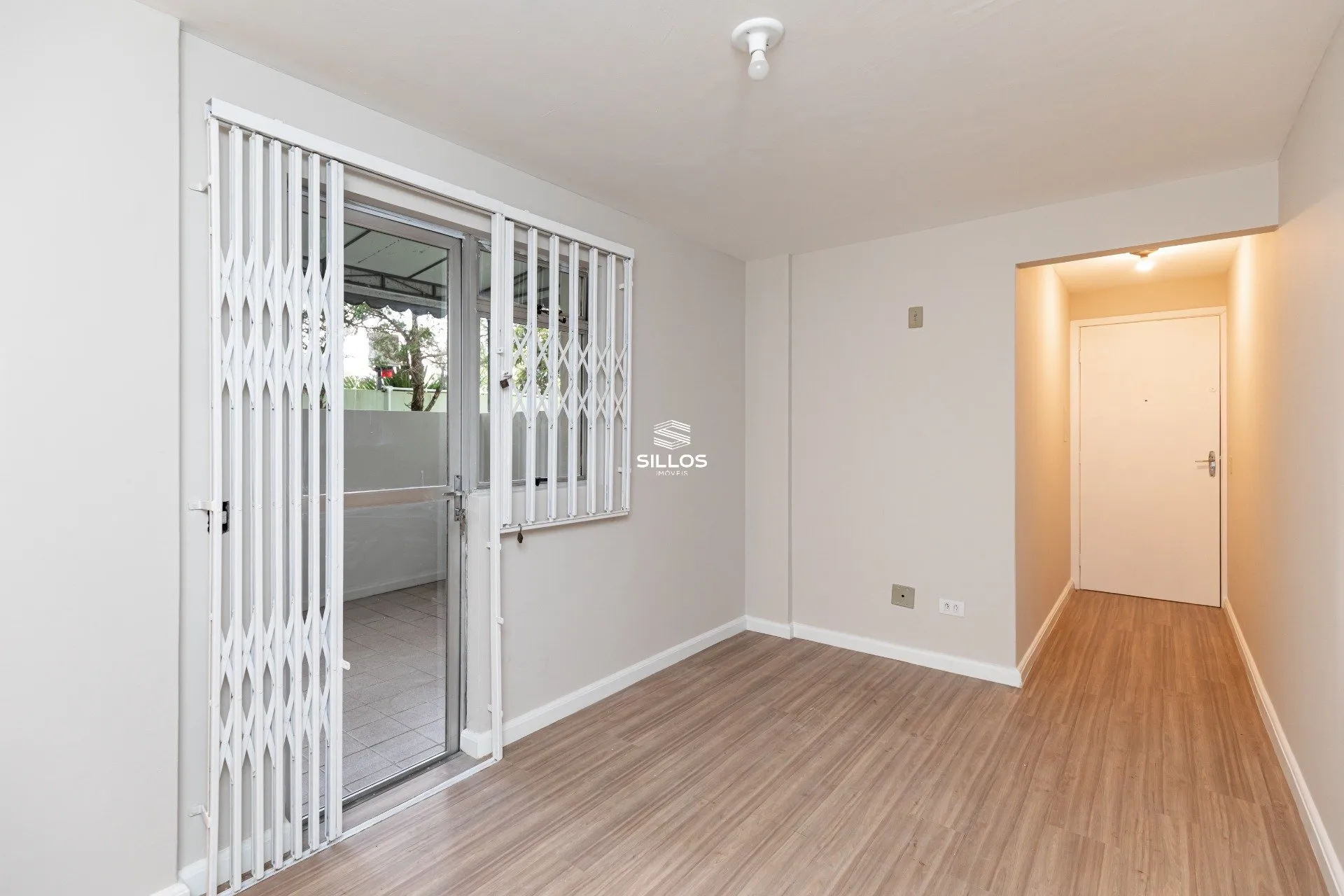 Apartamento no 1º andar com piso de madeira ou laminado — photo 13