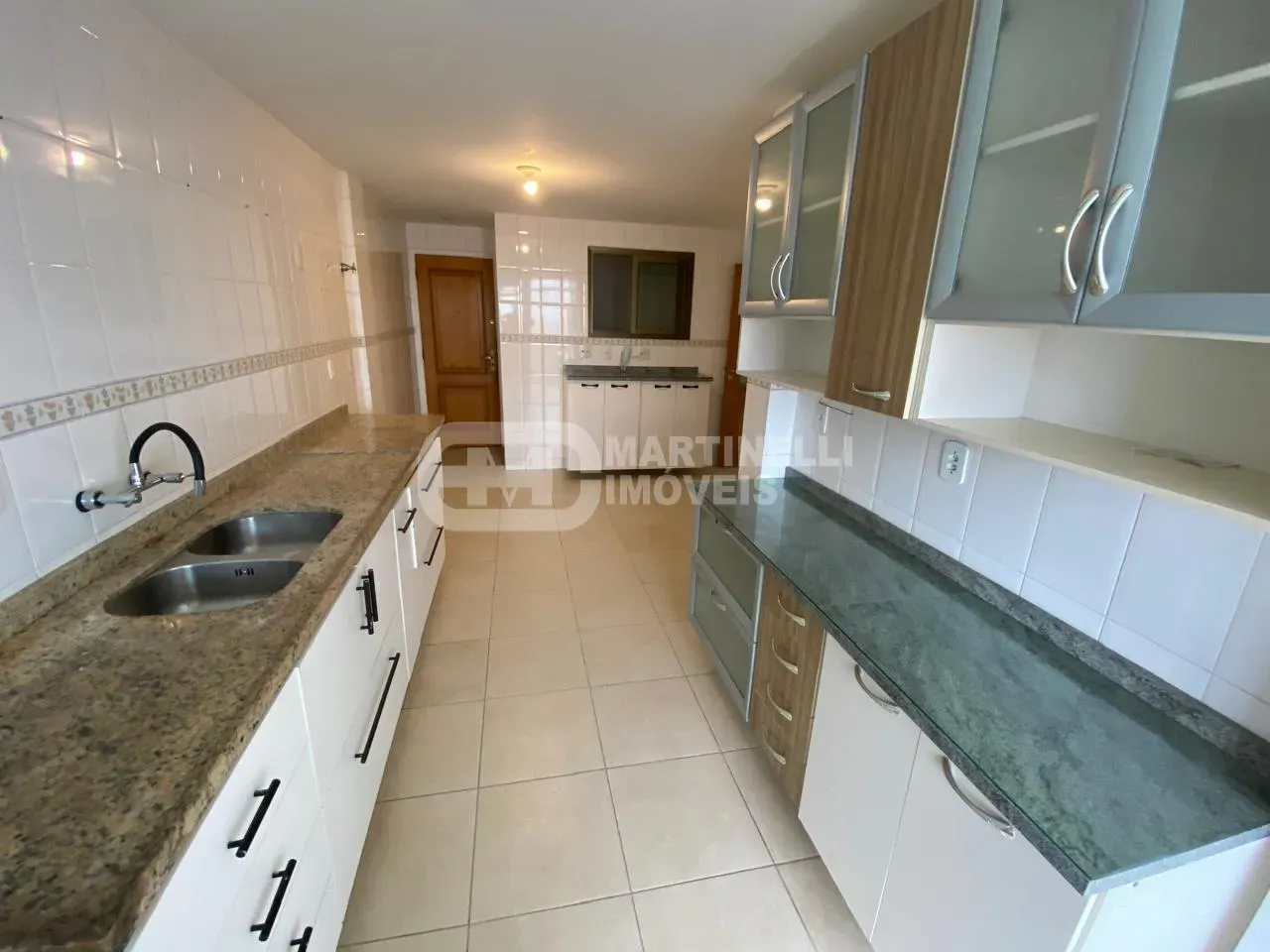 Unfurnished apartment with 3 bedrooms and 5 bathrooms — photo 21