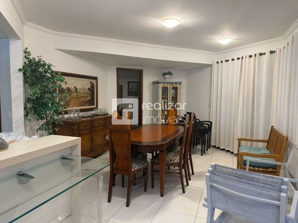 Casa en alquiler con 4 dormitorios y jardín privado — photo 5