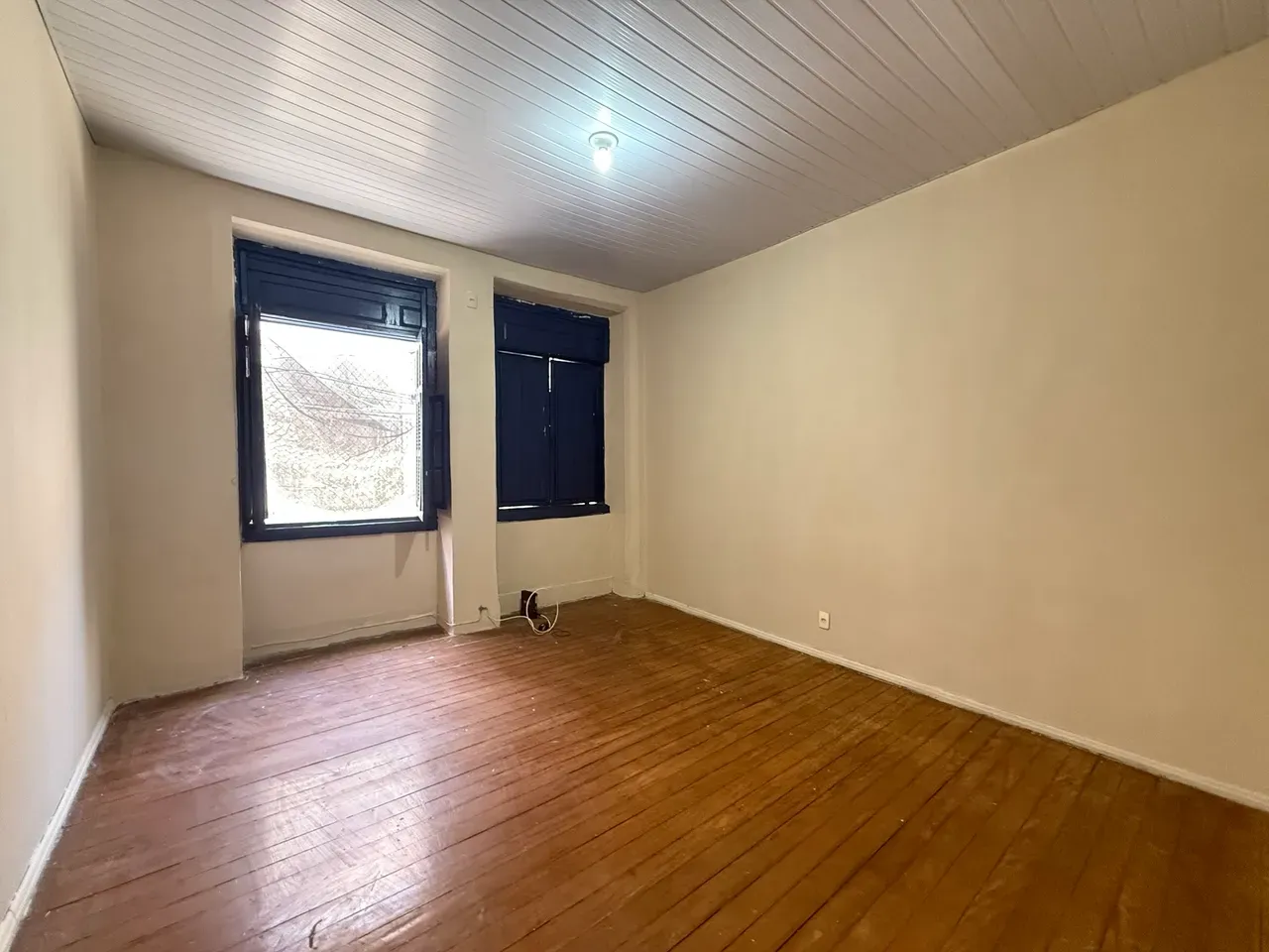 2-bedroom apartment with a walk-in closet — photo 15