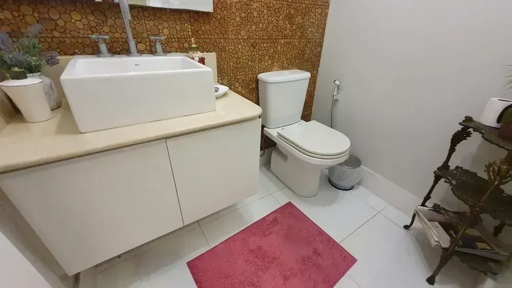 650 m² house with 6 en-suite bedrooms and 4 parking spots — photo 29