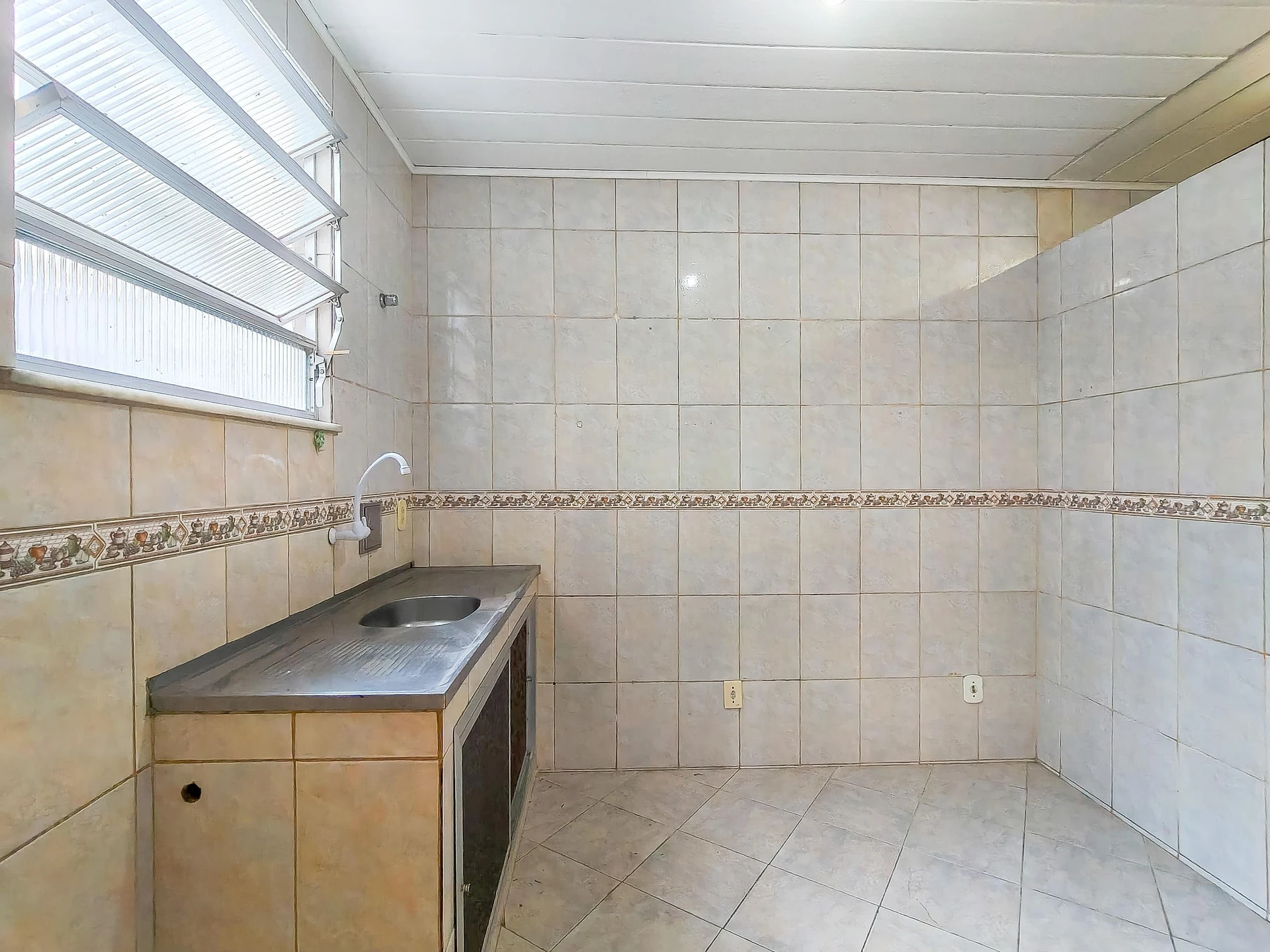 Орендна квартира з 2 спальнями та окремою кухнею — photo 60