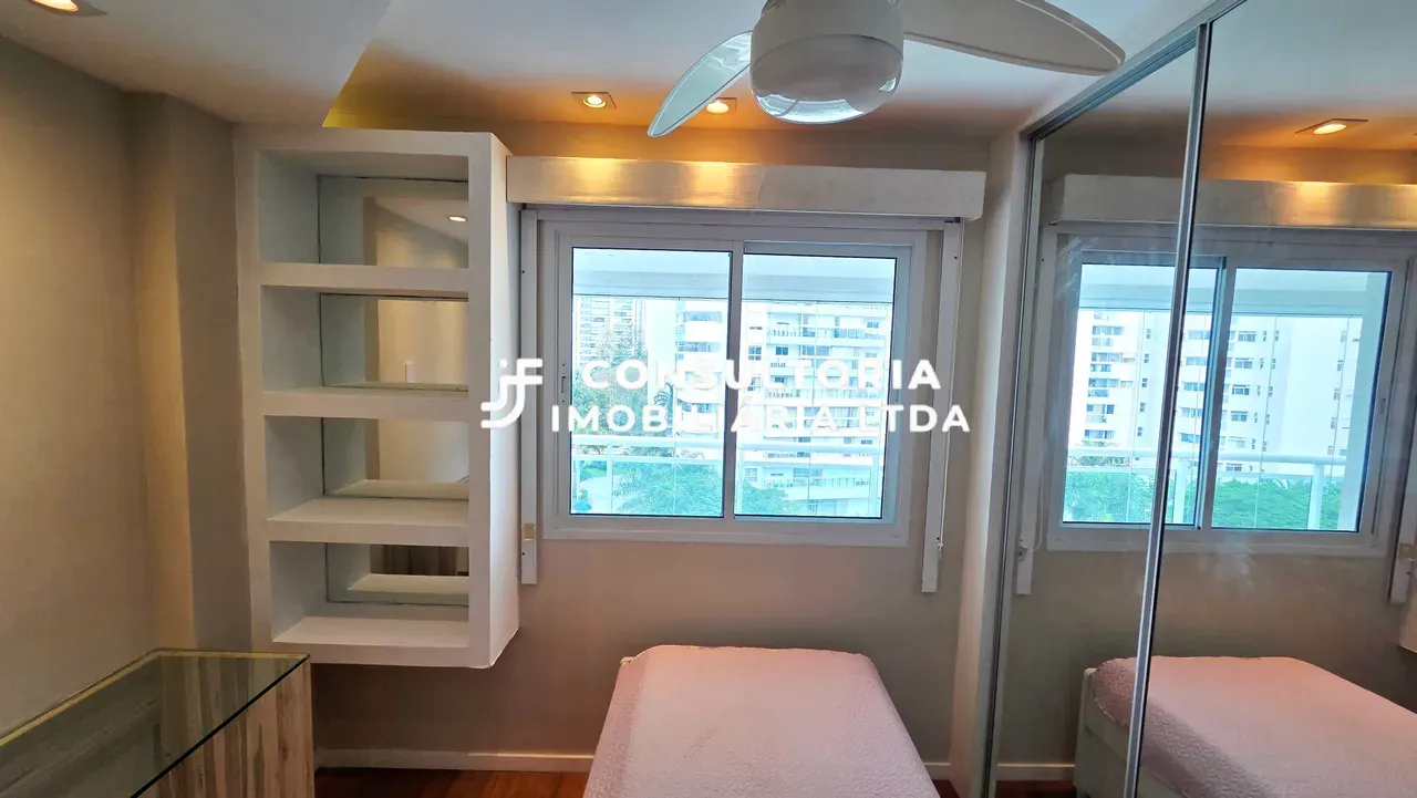 3-bedroom apartment in a building with a sauna — photo 31