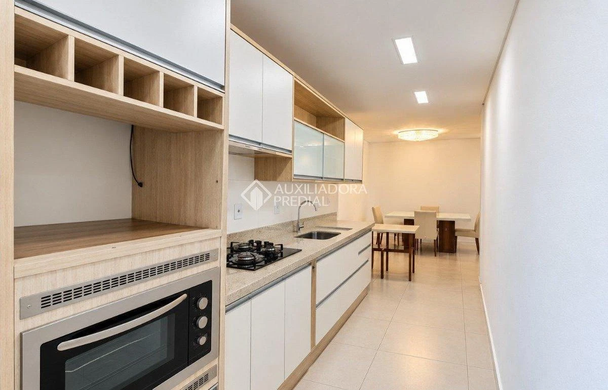 3-bedroom apartment with a park view in Florianópolis — photo 2