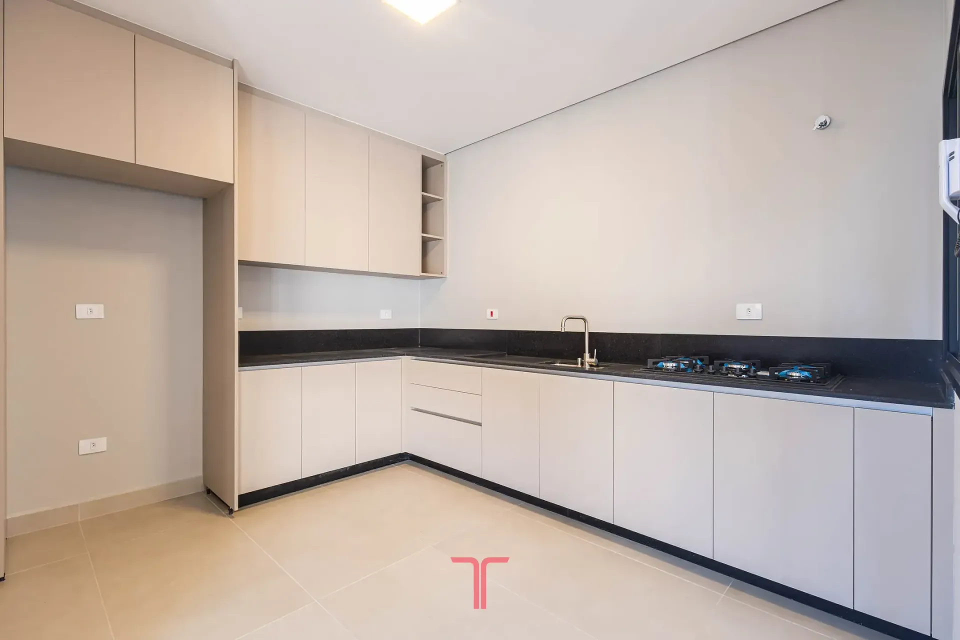 95 m² townhouse with 3 bedrooms and open kitchen — photo 3