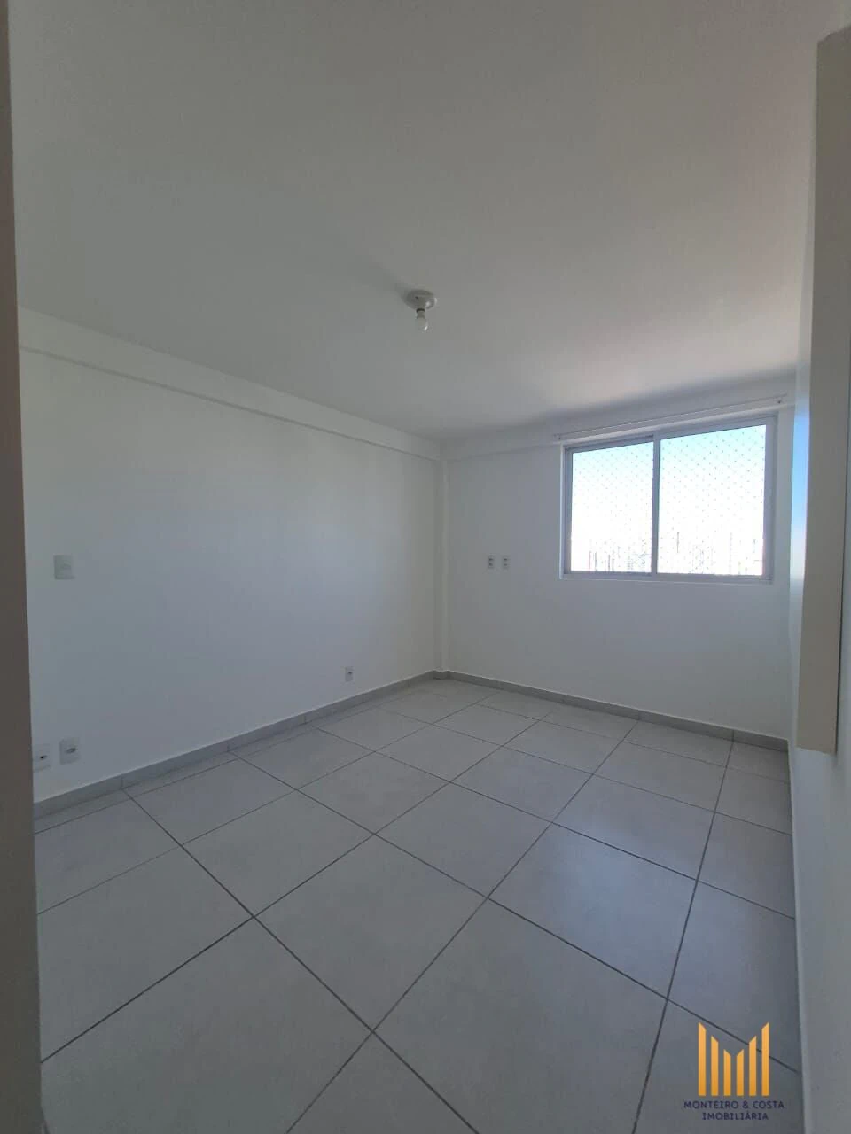Furnished apartment, 102 m², with a washing machine — photo 11