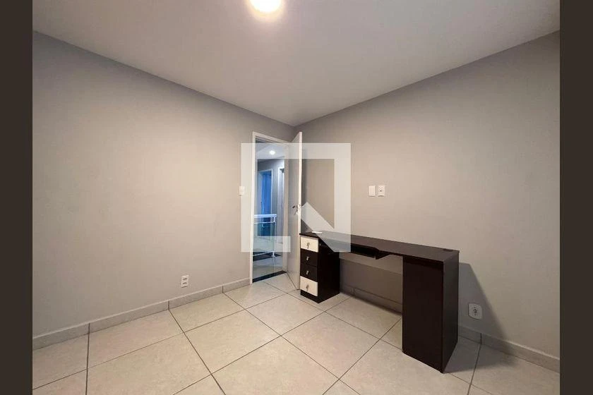 House 280 m² with 4 bedrooms and 3 bathrooms — photo 33