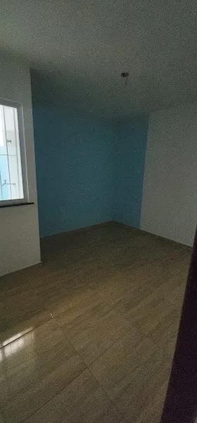 Unfurnished single-story house with 2 bedrooms and 2 baths — photo 3