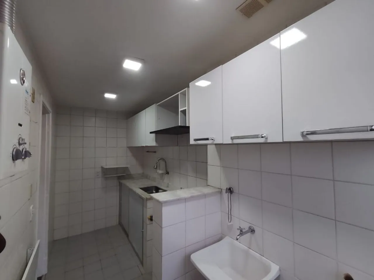 Apartamento de 2 dormitórios com cozinha a gás 60 m² — photo 8