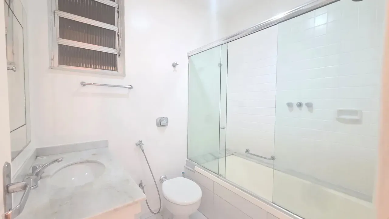 66 m² apartment with 2 bedrooms, 2 baths — photo 5