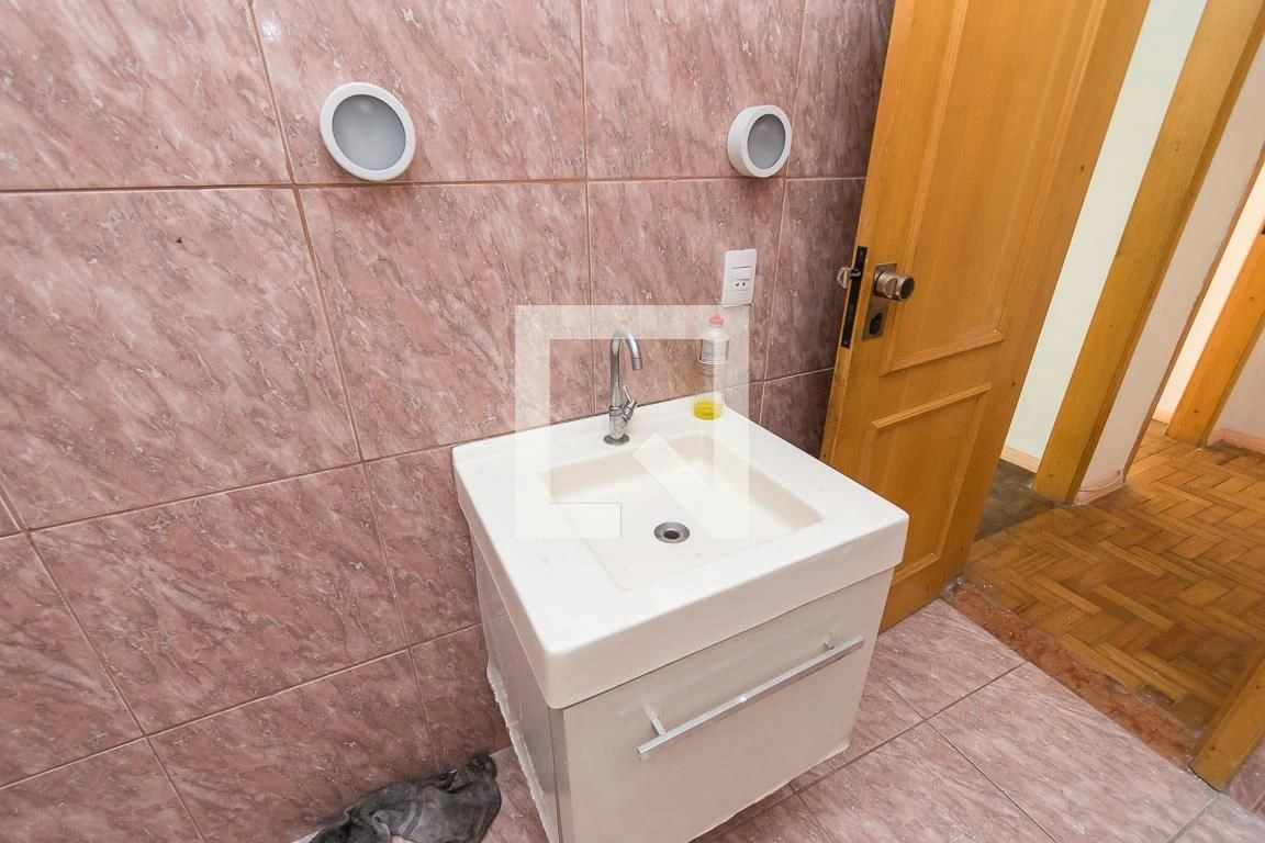 Unfurnished apartment with 1 bedroom and 1 bathroom — photo 13