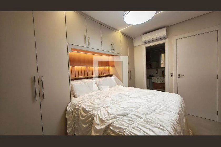 Apartamento de 2 quartos em condomínio com academia — photo 3
