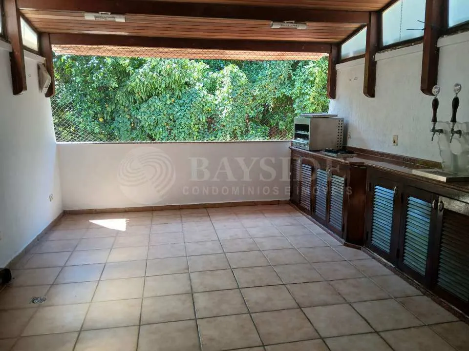 Apartment with private area and 3 bedrooms — photo 23