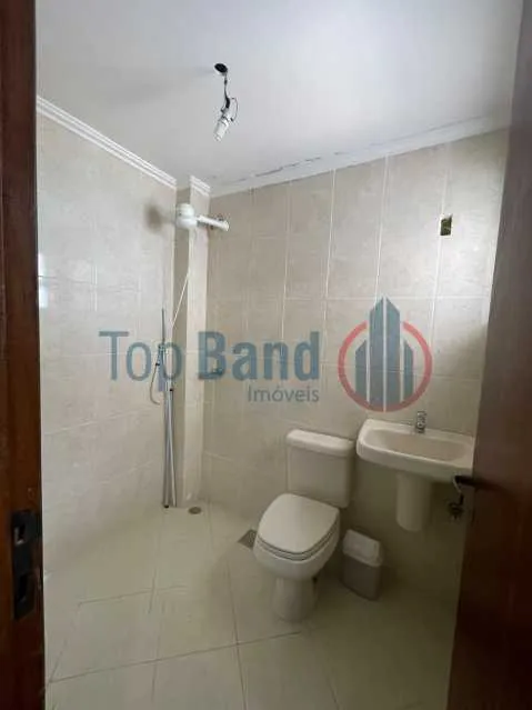 Duplex condo house with 3 bedrooms and 1 bathroom — photo 17
