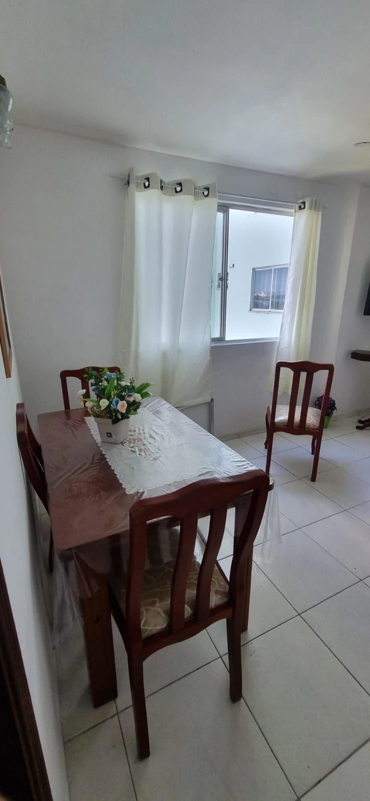 Furnished 3-bedroom apartment with separate kitchen — photo 7