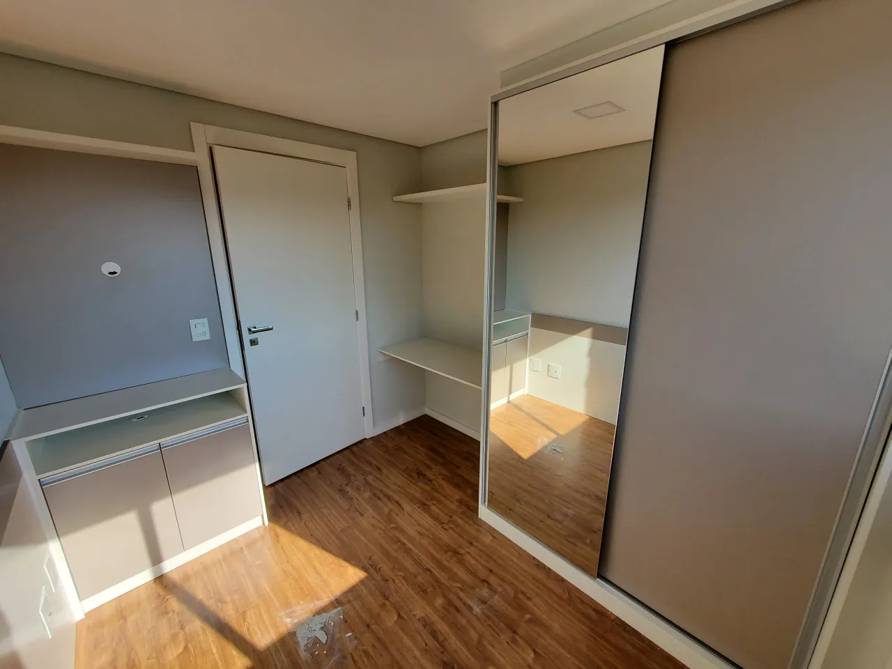 Apartamento sin muebles con 2 habitaciones y 2 baños — photo 5