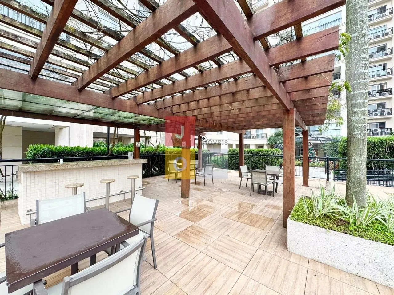 Apartamento mobiliado, 193 m², com janelas do piso ao teto — photo 94