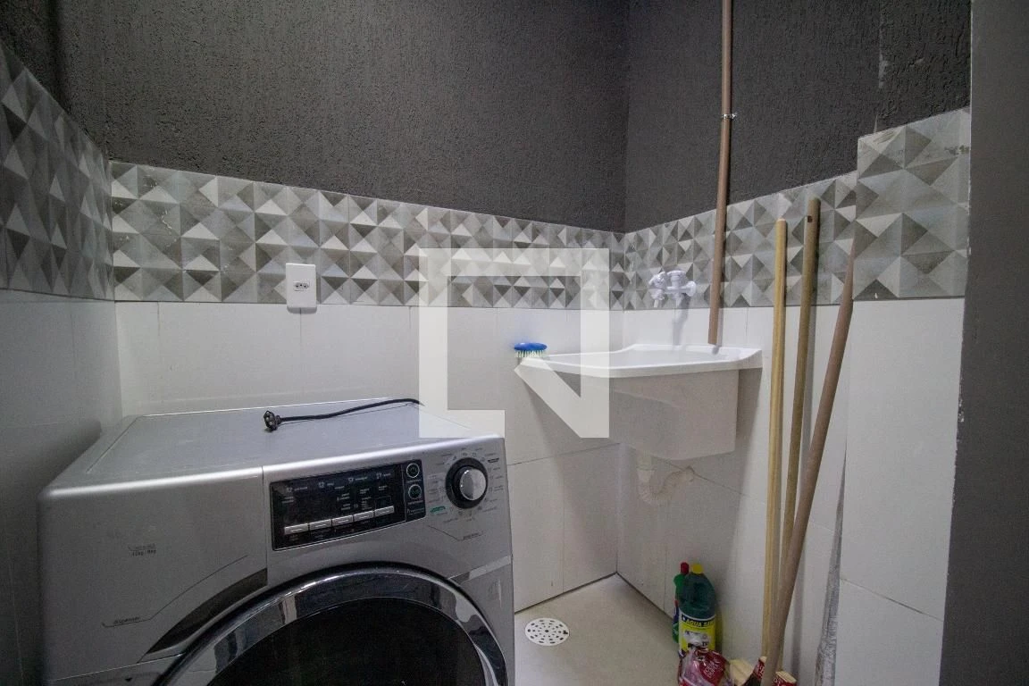 Furnished house with 2 en-suite bedrooms and gas kitchen — photo 6