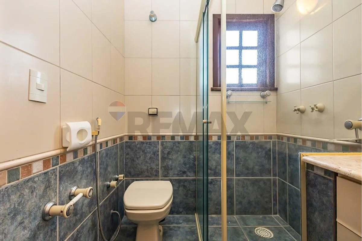 Casa de 303 m² com 4 quartos e churrasqueira privativa — photo 19