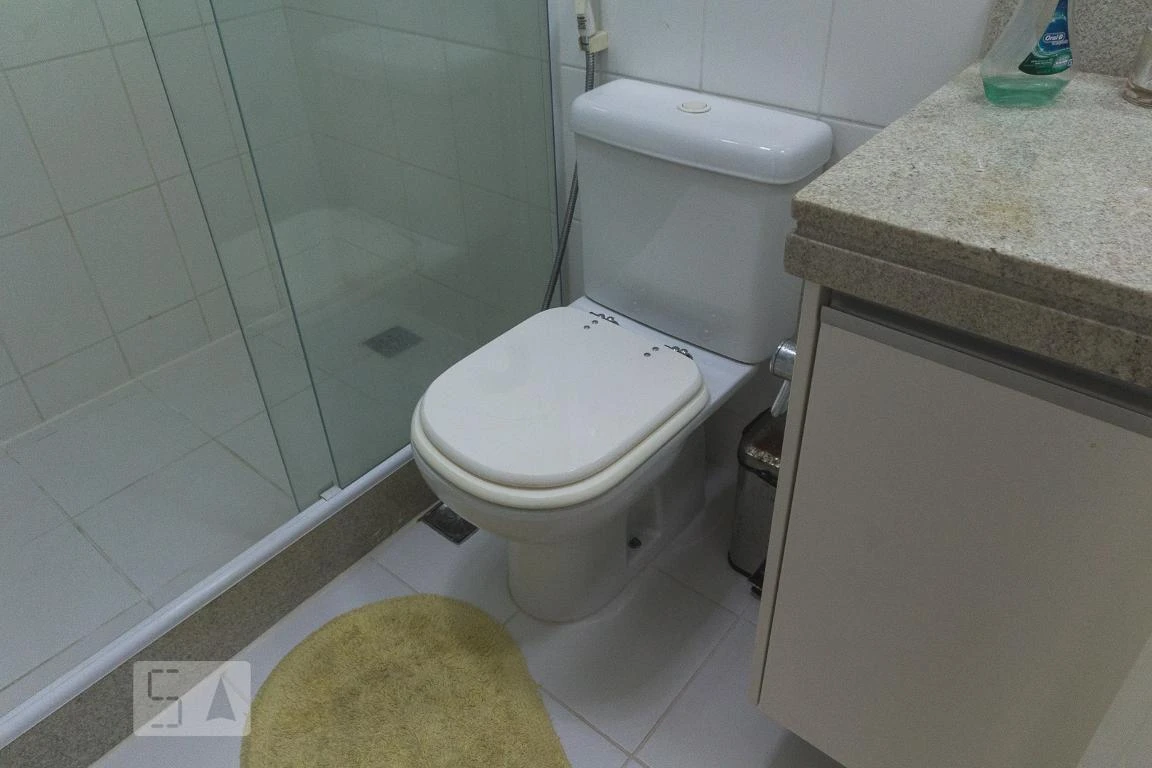 Rental apartment with 2 bedrooms and a glass balcony — photo 40