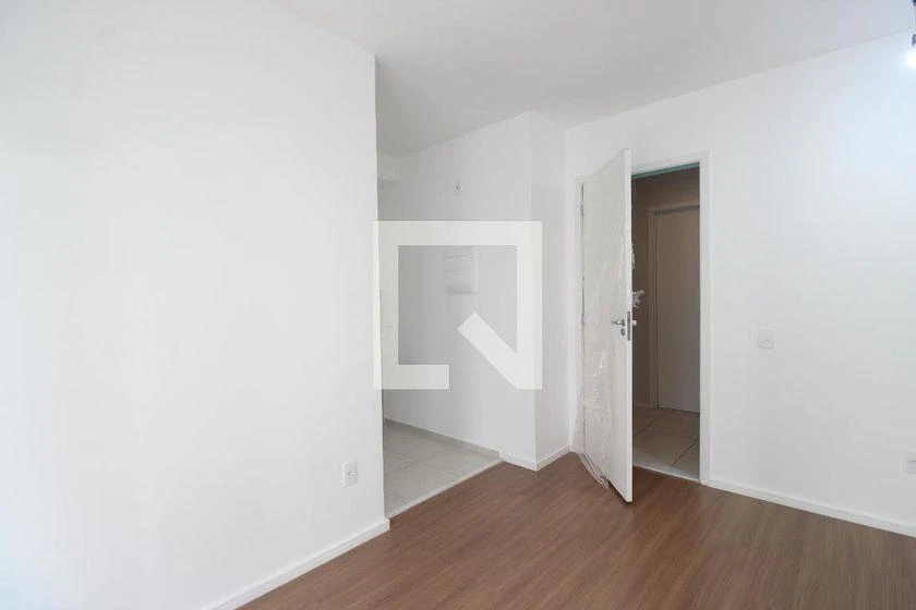 2-bedroom apartment in a building with a gym — photo 26