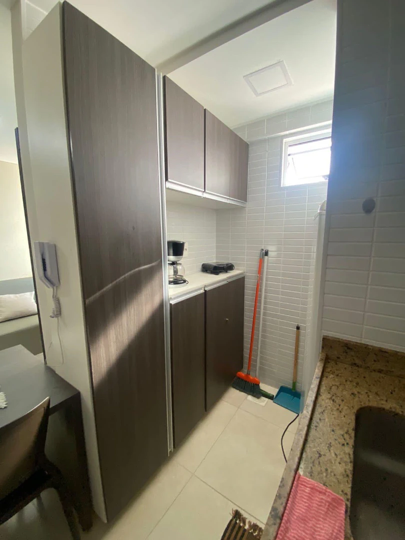 1-bedroom apartment with parking and a kitchenette stove — photo 3